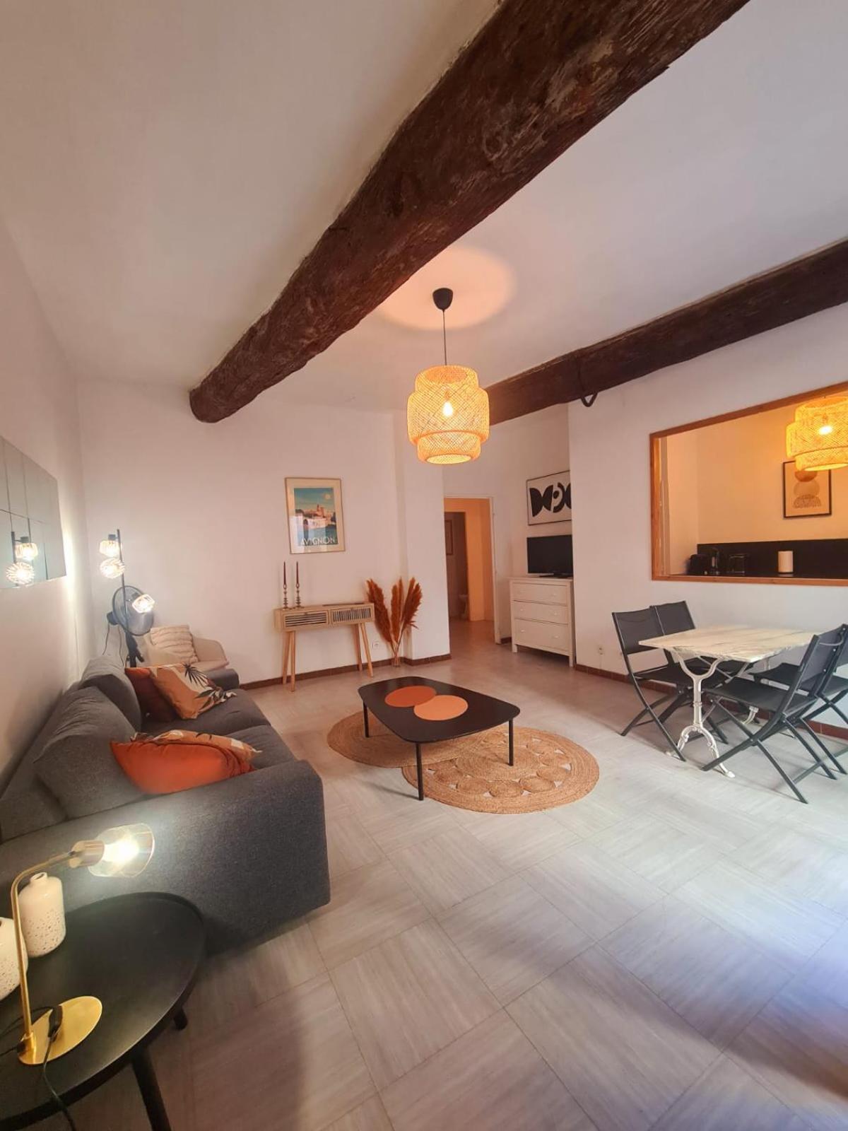Appartement Intra Muros Avec Cour Privee 亞維農 外观 照片