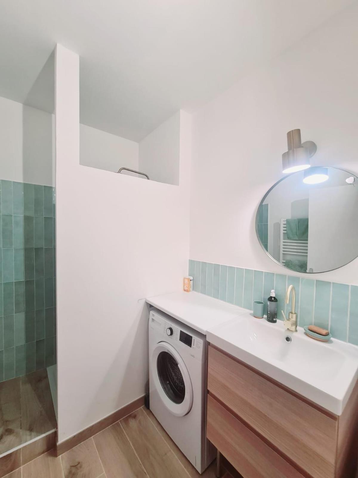 Appartement Intra Muros Avec Cour Privee 亞維農 外观 照片