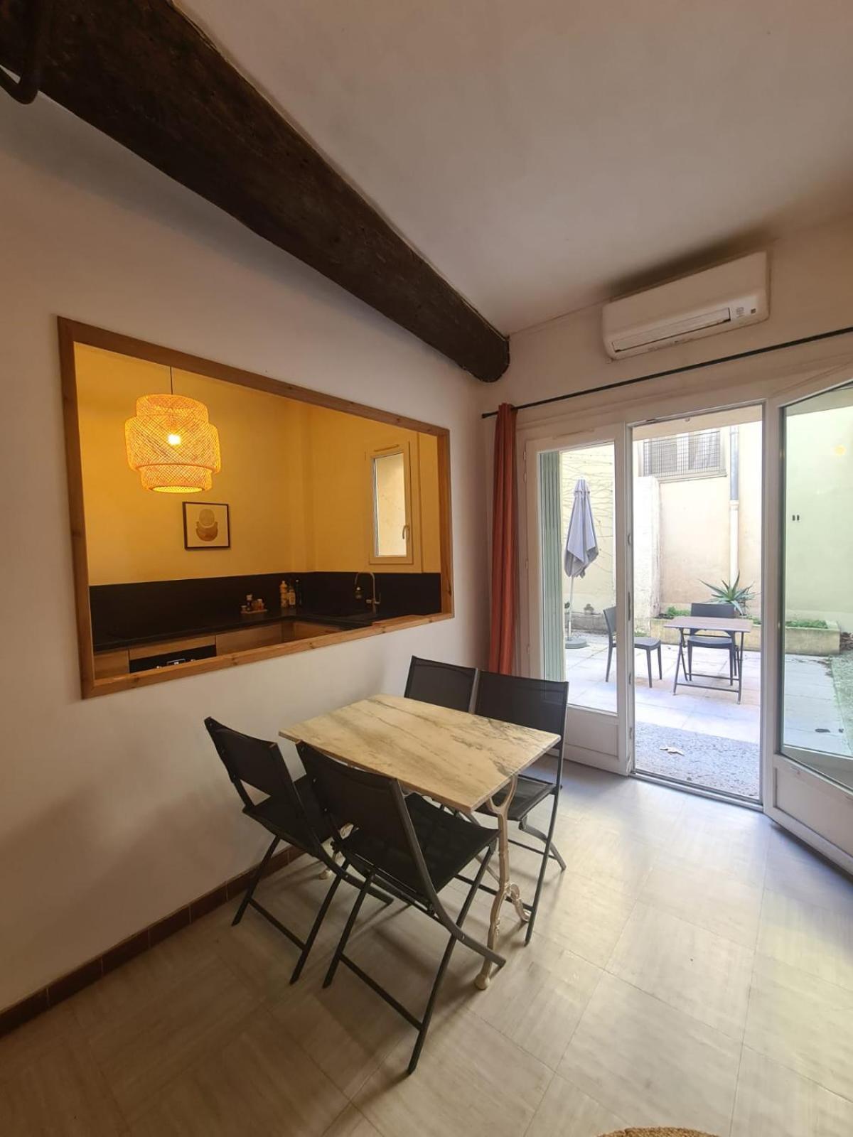 Appartement Intra Muros Avec Cour Privee 亞維農 外观 照片